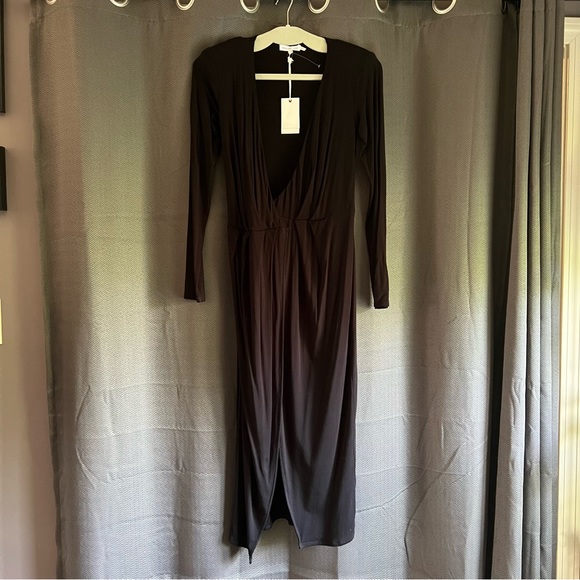 Good American Strong Shoulder Wrap Dress - Picture 6 of 6